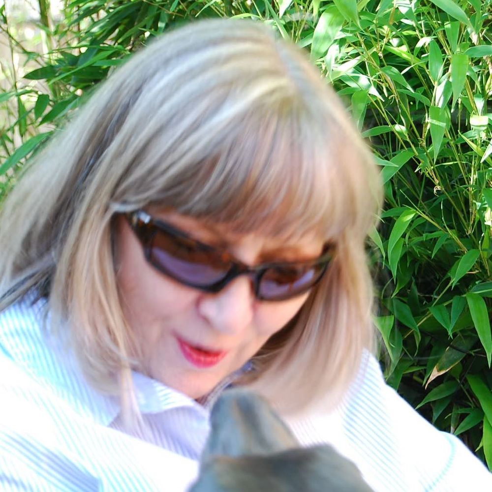 Meet your Posher, Gay